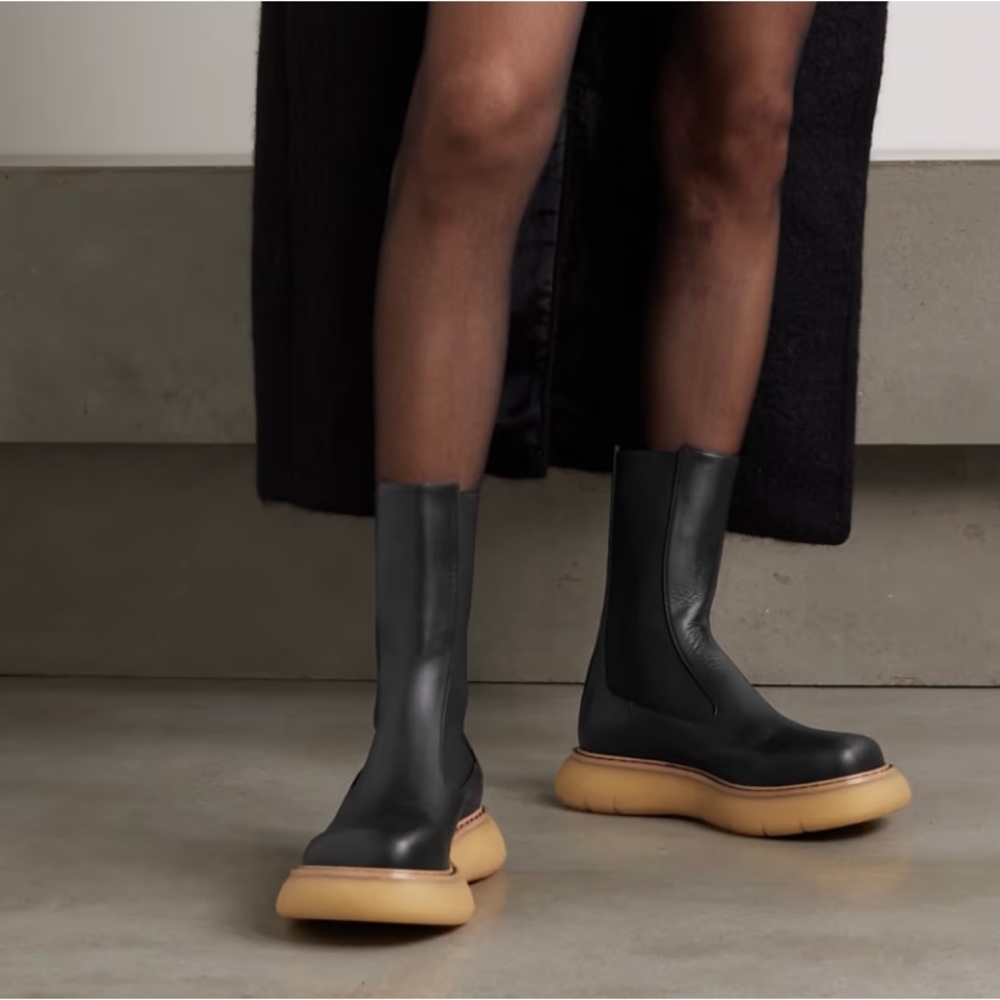 KHAITE Bleecker leather Chelsea boots 7US